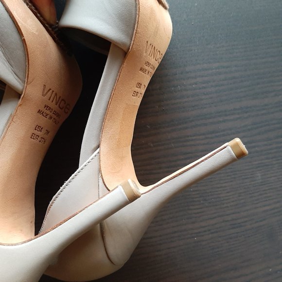 NWOT Classy Vince D'orsay Heels - Picture 6 of 7